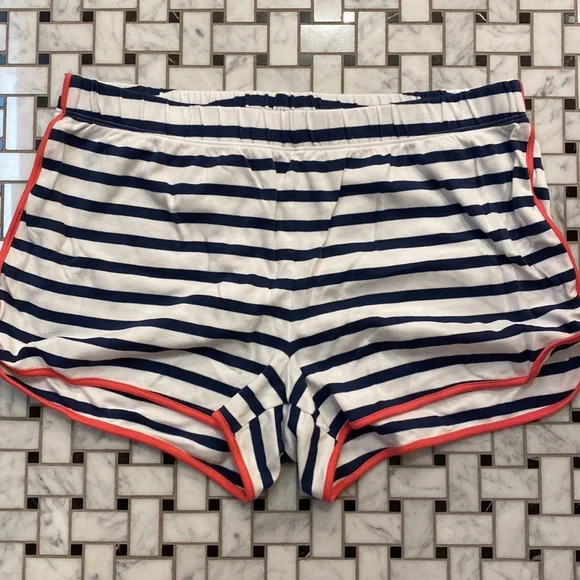 Lake pajamas - Picture 3 of 3